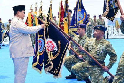 Presiden Prabowo, TNI, Bintang Yudha Dharma, Samkarya Nugraha, KRI, Pertahanan Negara, PosIndependent