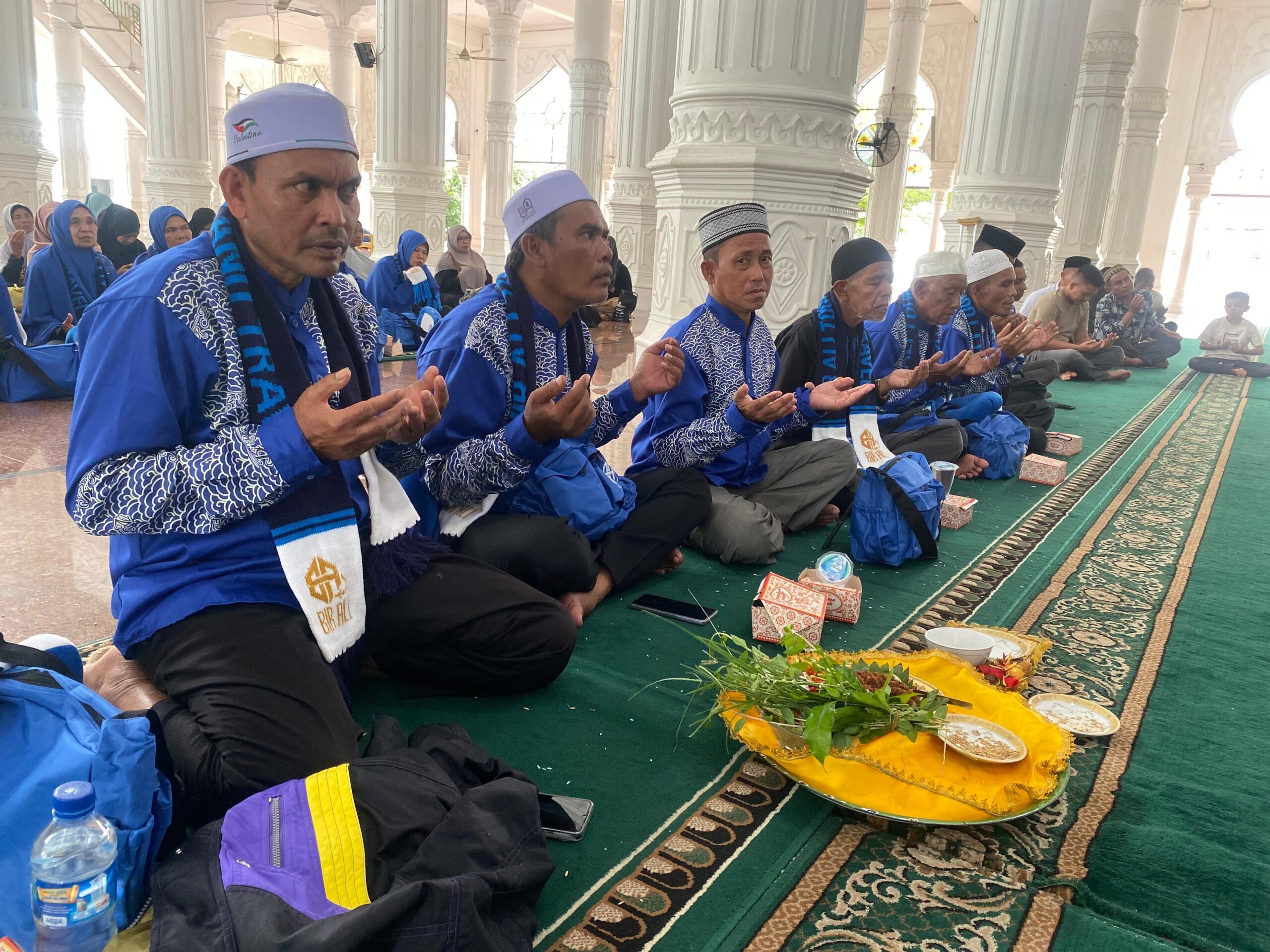 Bir Ali Tour and Travel, Jamaah Umrah, Kloter 57, Lhokseumawe, Kemenag, Peusijuek, Ibadah Umrah, Keberangkatan Umrah, Batik Air, Pos Independent