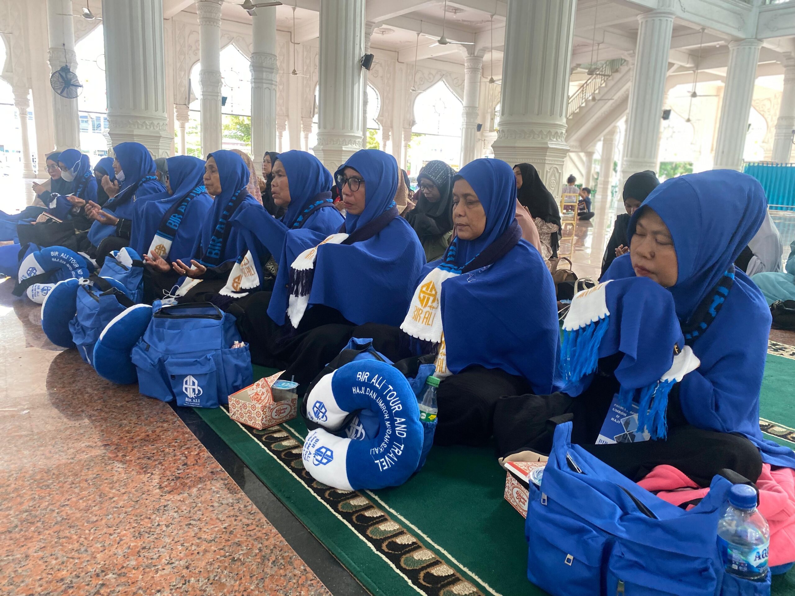 Bir Ali Tour and Travel, Jamaah Umrah, Kloter 57, Lhokseumawe, Kemenag, Peusijuek, Ibadah Umrah, Keberangkatan Umrah, Batik Air, Pos Independent