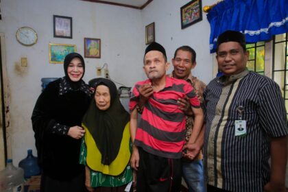 Baitul Mal Banda Aceh, Wali Kota Illiza Sa’aduddin Djamal, Fakir Uzur Banda Aceh, Bantuan Sosial, Pemko Banda Aceh, Lansia Miskin, Dana Zakat, Program Sosial Aceh, Pos Independent