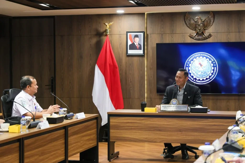 BMKG, Infrastruktur Tangguh, Cuaca Digital, Energi Bersih, AHY, Kemenko Infra, Mitigasi Bencana, Pembangunan Nasional, Operasi Modifikasi Cuaca, EEWS