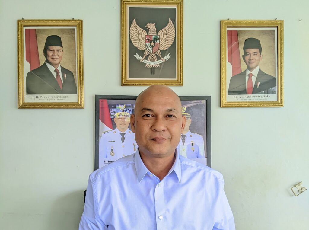 Safrizal memaparkan enam tahapan proses penerbitan KTP elektronik kepada masyarakat dan media.