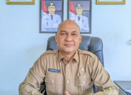 Safrizal Kepala Disdukcapil Aceh Utara memberikan imbauan perekaman KTP-el pemula pada Hari Pahlawan 2025