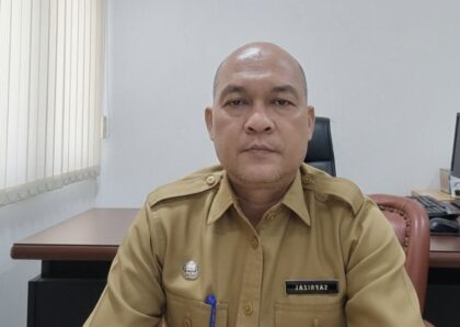 Kepala Disdukcapil Aceh Utara memaparkan data aktivasi IKD dalam rangka penguatan layanan kependudukan digital Pemkab Aceh Utara