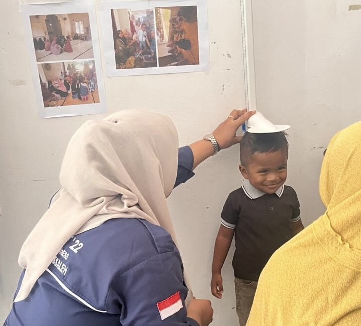 Pelaksanaan Posyandu Anak dan Lansia Gampong Bangka Jaya oleh Mahasiswa KKN Unimal Aceh Utara