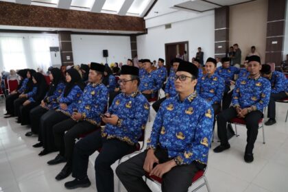 pelantikan pejabat Aceh Utara, Ayah Wa, mutasi ASN, kepala sekolah Aceh Utara, BKAD Bapenda BKPSDM, berita Aceh Utara