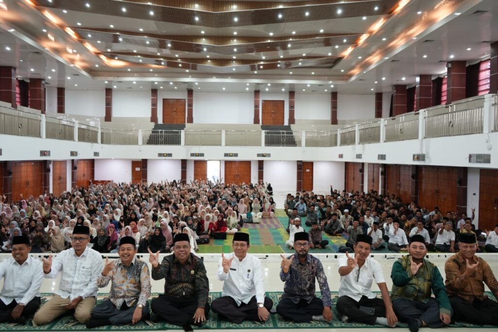Suasana peluncuran Milad ke-57 UIN Sultanah Nahrasiyah Lhokseumawe bersama Haul ke-616 Sultanah Nahrasiyah.