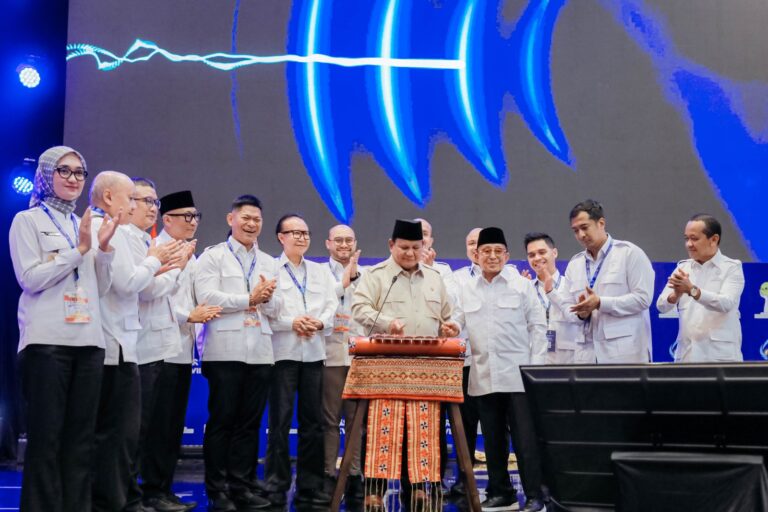 Presiden Prabowo Subianto membuka Munas HIPMI XVIII di Bandar Lampung tahun 2026
