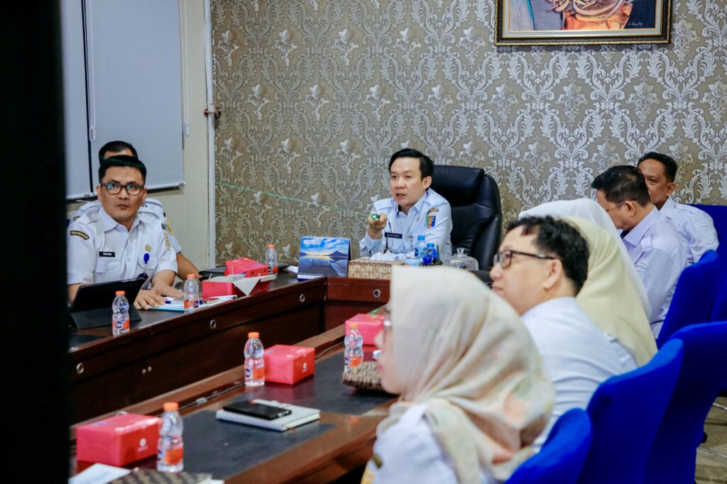 Sekdaprov Lampung Marindo Kurniawan saat membahas tata kelola organisasi Pemprov Lampung
