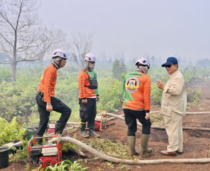 Presiden Prabowo meninjau lokasi karhutla di Kubu Raya Kalimantan Barat