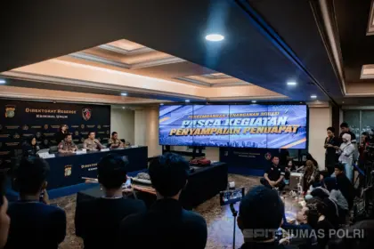 Budi Hermanto Polda Metro Jaya konferensi pers 45 tersangka aksi DPR MPR