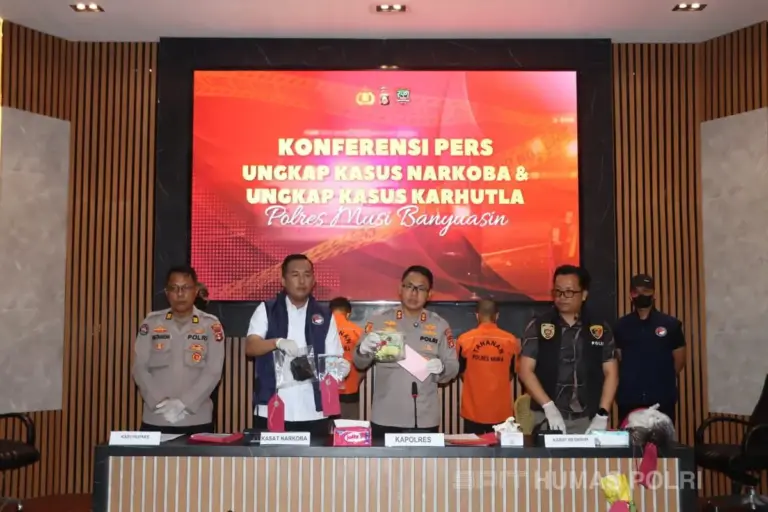 Polres Musi Banyuasin ungkap tiga kasus karhutla dan amankan tiga tersangka