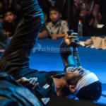 Seni rapai debus merupakan Seniman kebal senjata tajam 01