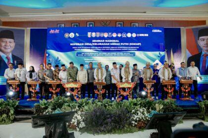 Gubernur Lampung Rahmat Mirzani Djausal membahas Koperasi Desa Merah Putih dalam seminar nasional di Bandar Lampung.