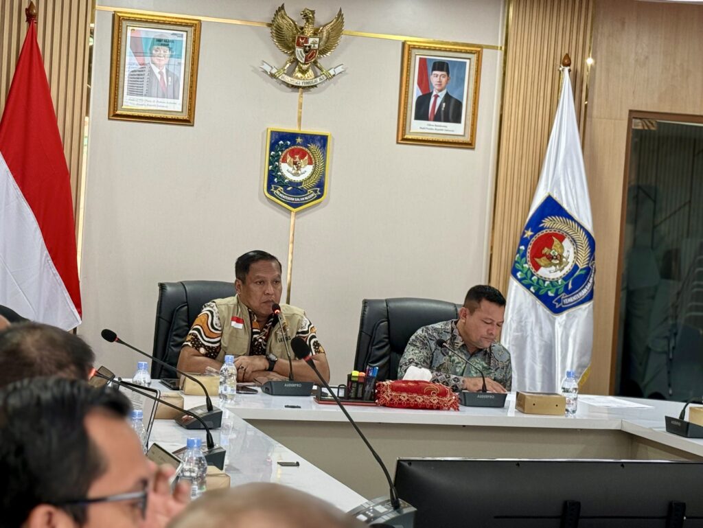 Rapat Satgas PRR Sumatera membahas data bantuan warga terdampak banjir Aceh Utara