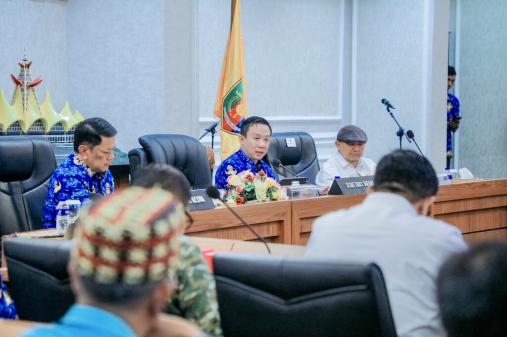 Pemprov Lampung, Marindo Kurniawan rapat masyarakat hukum adat Lampung