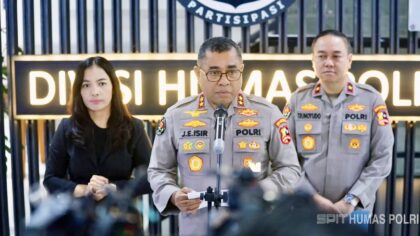 Kadiv Humas Polri Irjen Pol. Johnny Eddizon Isir mengajak masyarakat menyampaikan aspirasi secara damai dan menjaga ruang demokrasi